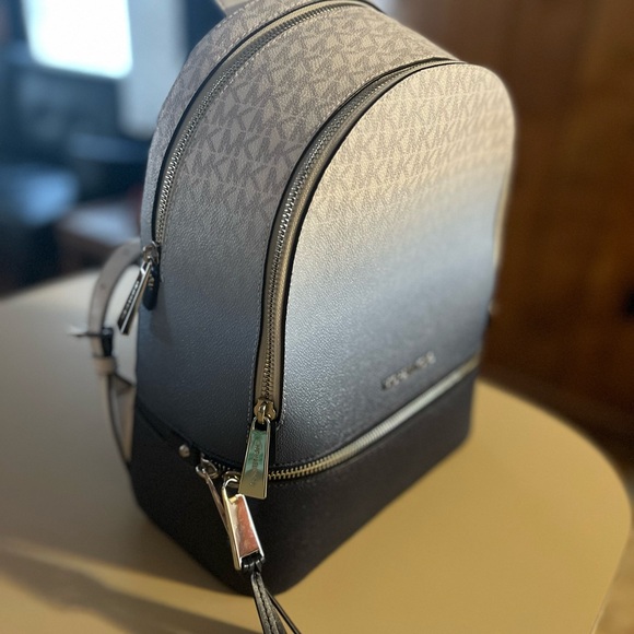 Brand new MK Ombré backpack - Picture 7 of 8